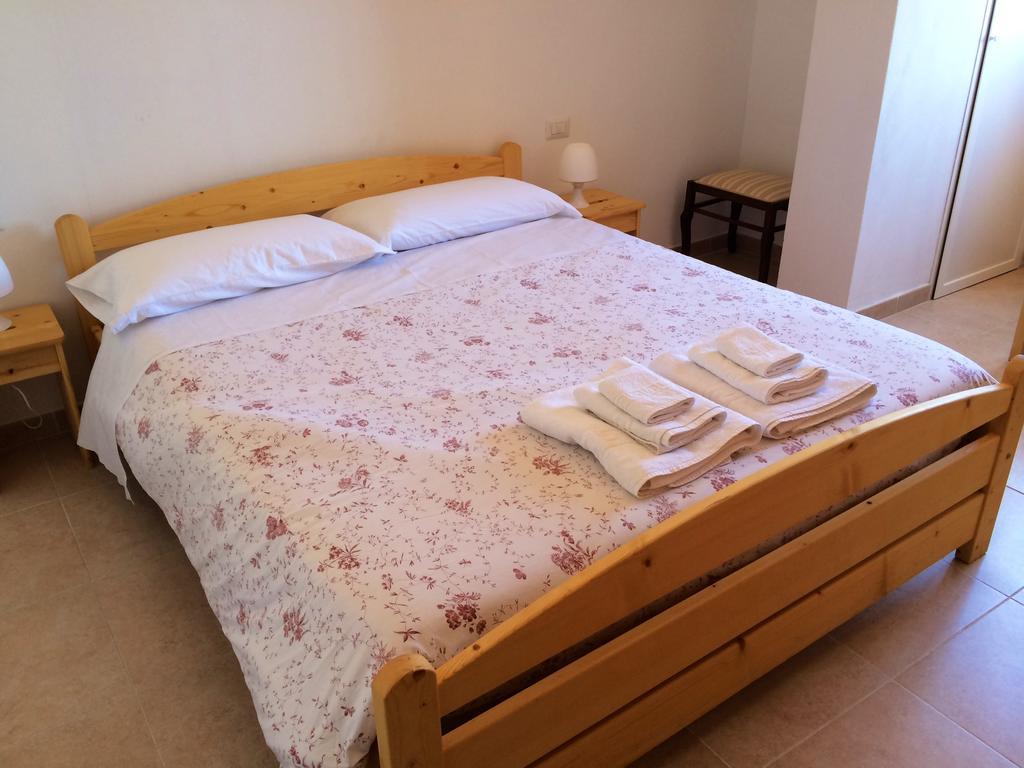 Marco Polo Casa Vacanze Pollina Værelse billede